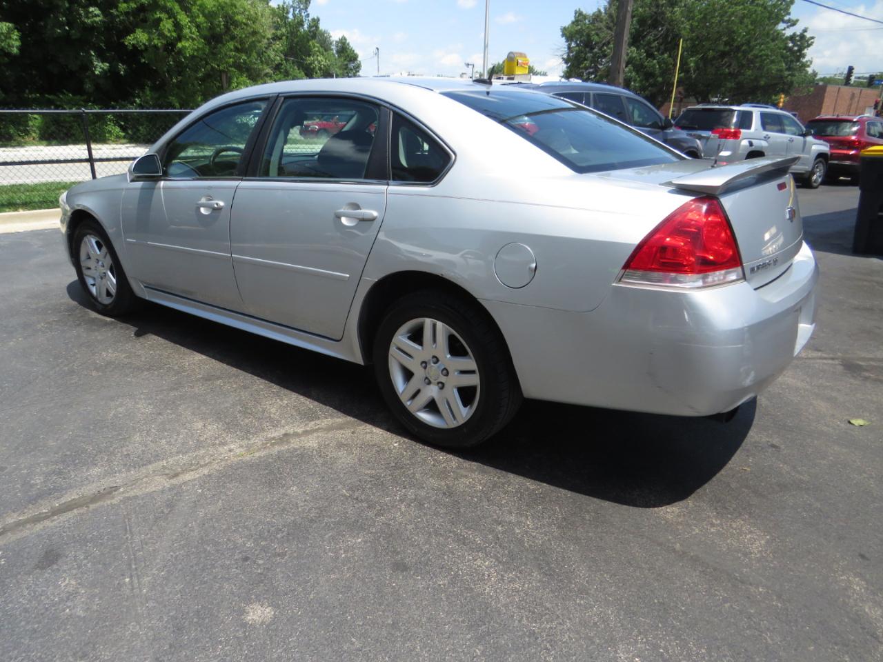 Chevrolet Impala 4dr Sdn LT Fleet 2012