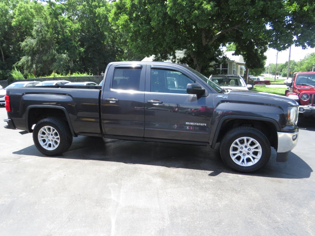 GMC Sierra 1500 4WD Double Cab 143.5" SLE 2016