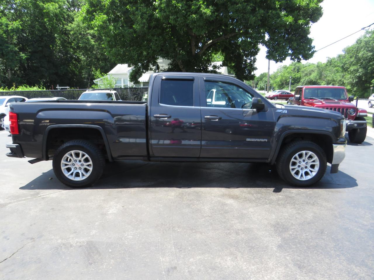 GMC Sierra 1500 4WD Double Cab 143.5" SLE 2016