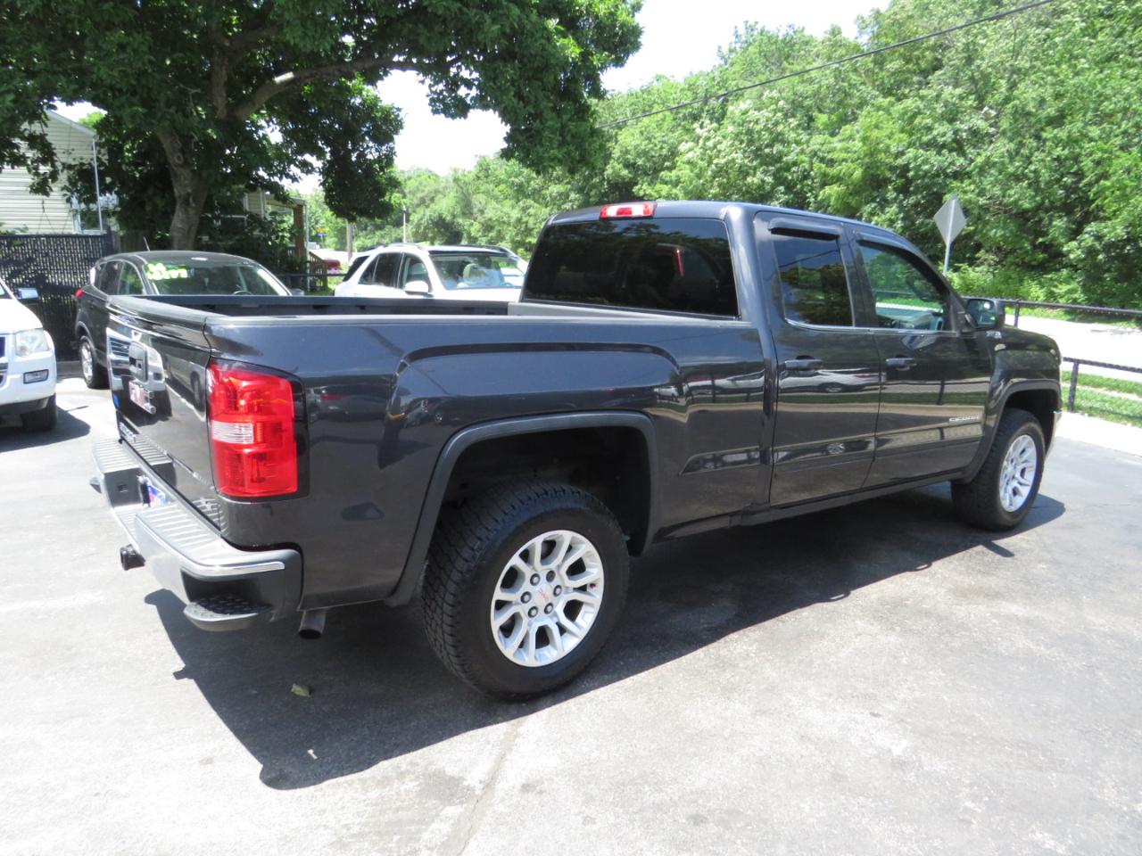 GMC Sierra 1500 4WD Double Cab 143.5" SLE 2016
