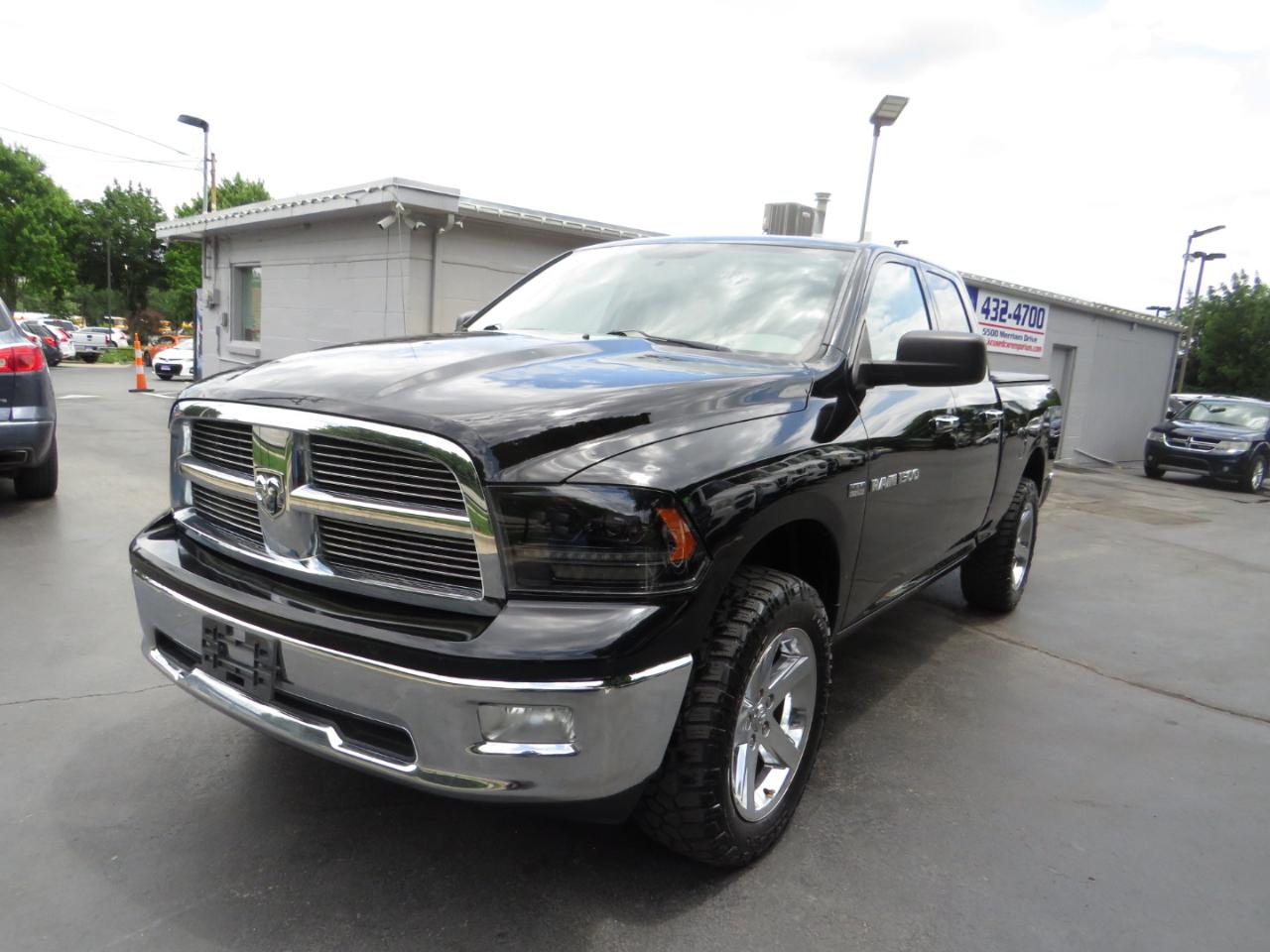 RAM 1500 4WD Quad Cab 140.5" Big Horn 2012