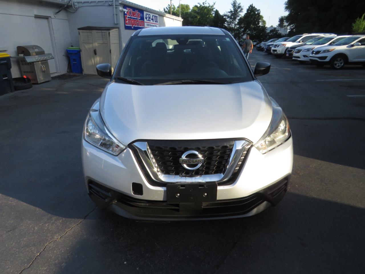Nissan Kicks S FWD 2020