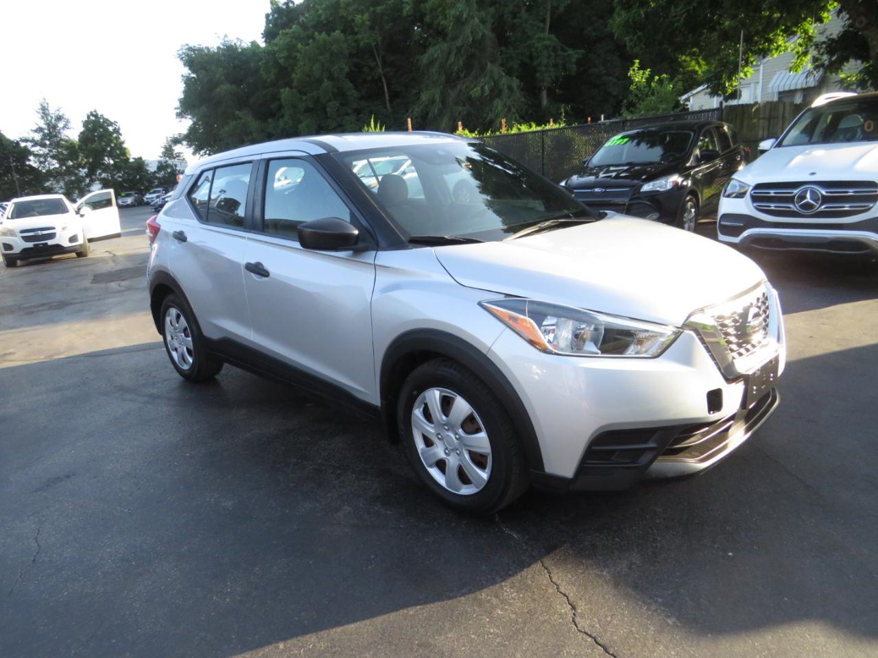 Nissan Kicks S FWD 2020