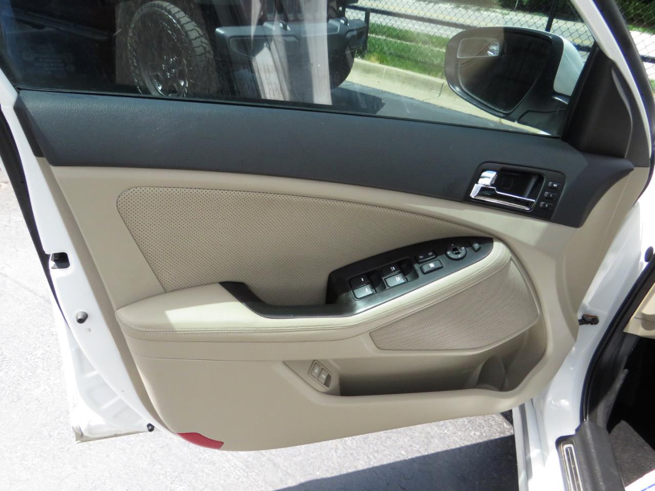 Kia Optima Hybrid 4dr Sdn 2.4L Auto EX 2013