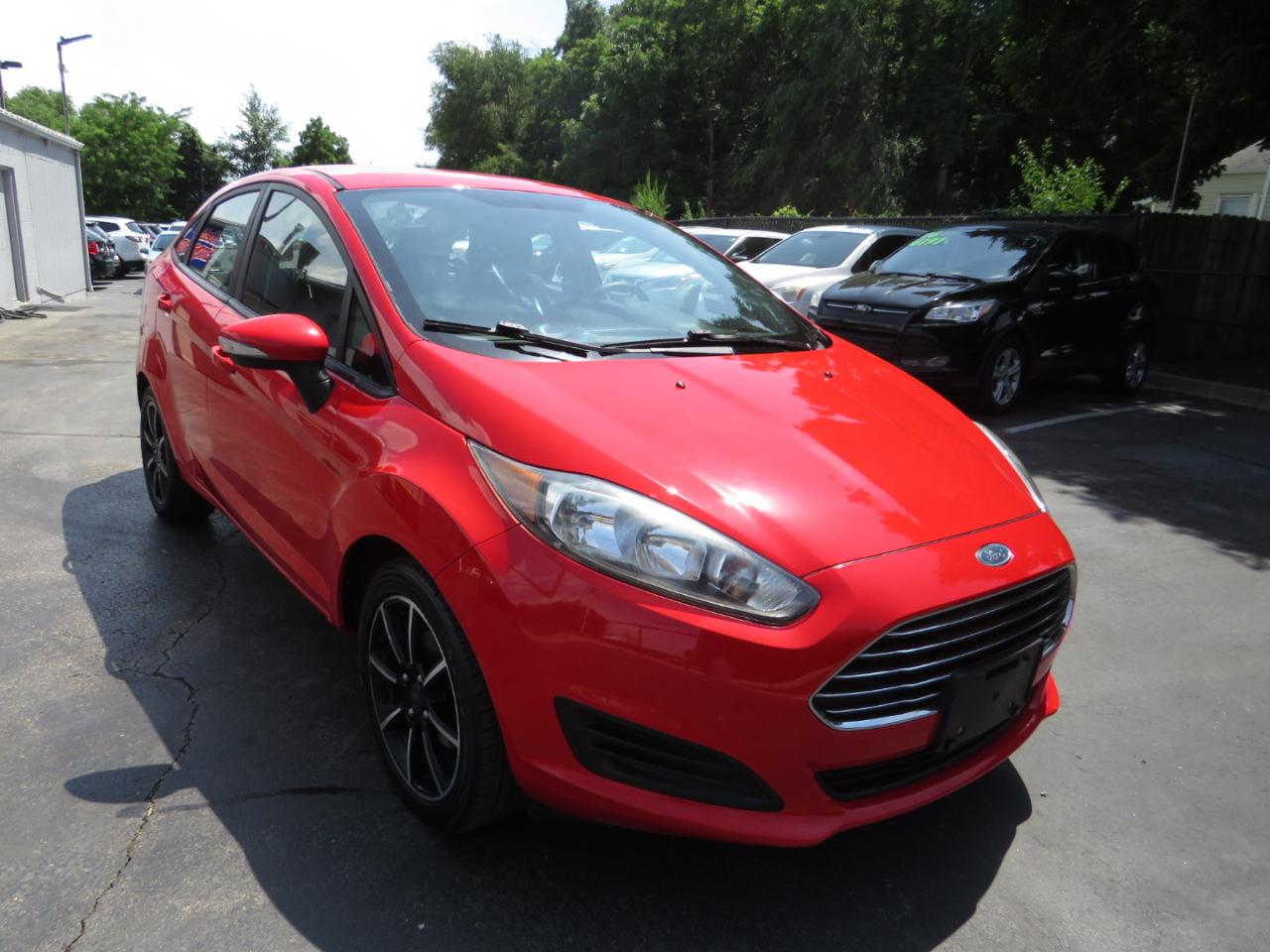 Ford Fiesta 4dr Sdn SE 2015