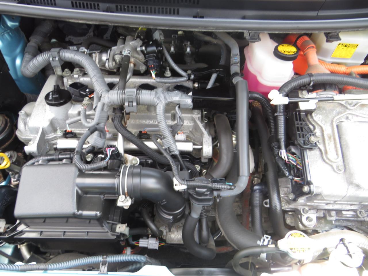 Toyota Prius c 5dr HB Three (Natl) 2014