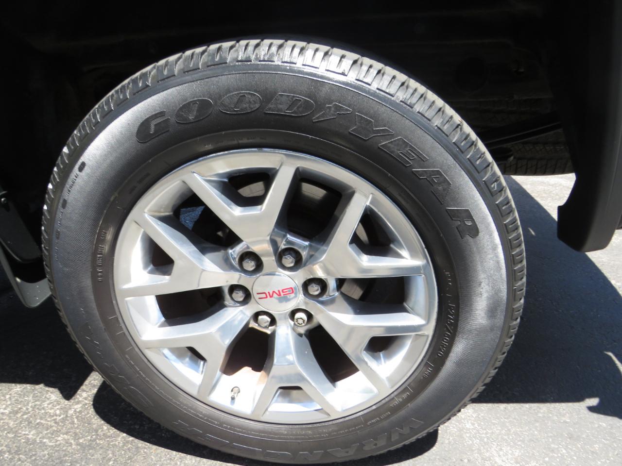 GMC Sierra 1500 4WD Double Cab 143.5" SLT 2017