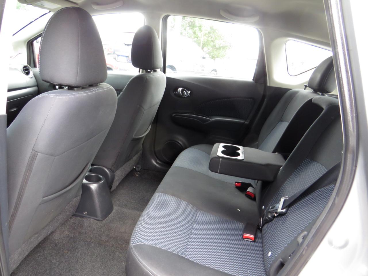 Nissan Versa Note 5dr HB CVT 1.6 SV 2014