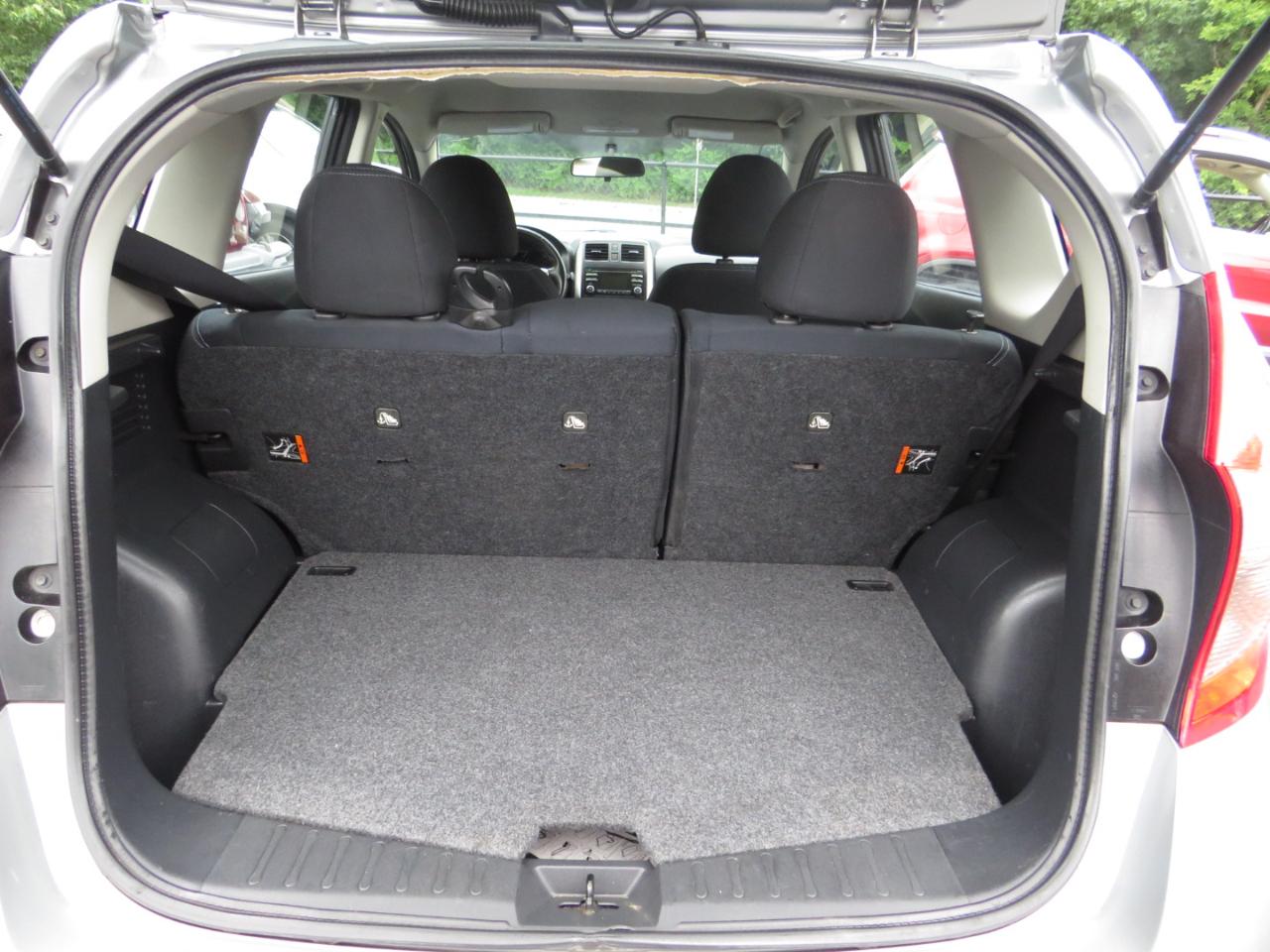 Nissan Versa Note 5dr HB CVT 1.6 SV 2014