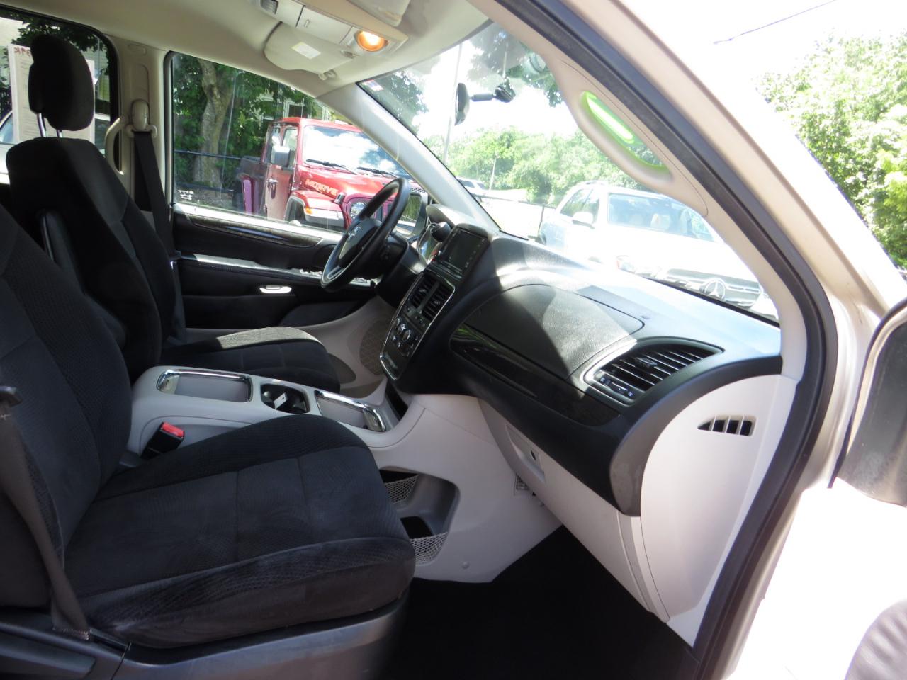 Dodge Grand Caravan 4dr Wgn SXT 2014