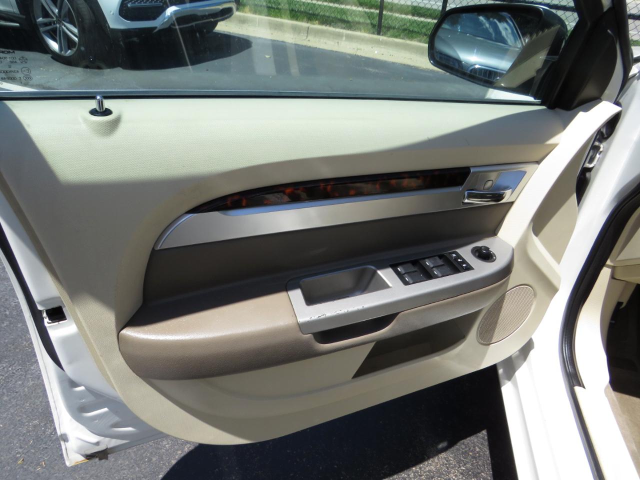 Chrysler Sebring 4dr Sdn Limited 2010