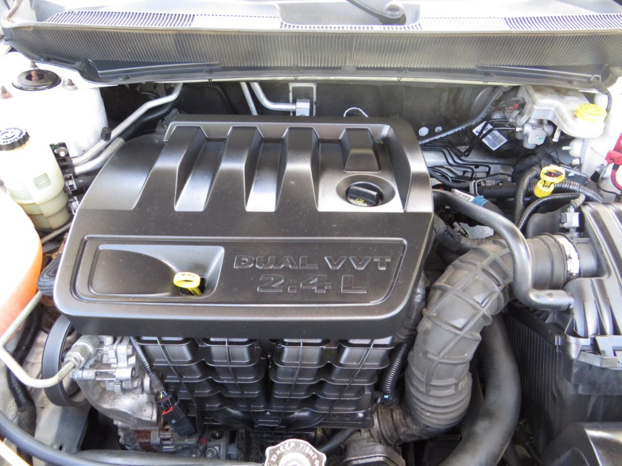 Chrysler Sebring 4dr Sdn Limited 2010