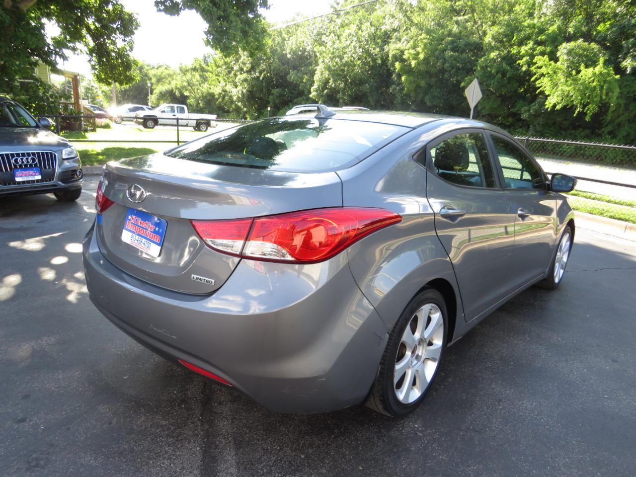 Hyundai Elantra 4dr Sdn Auto Limited (Alabama Plant) 2013