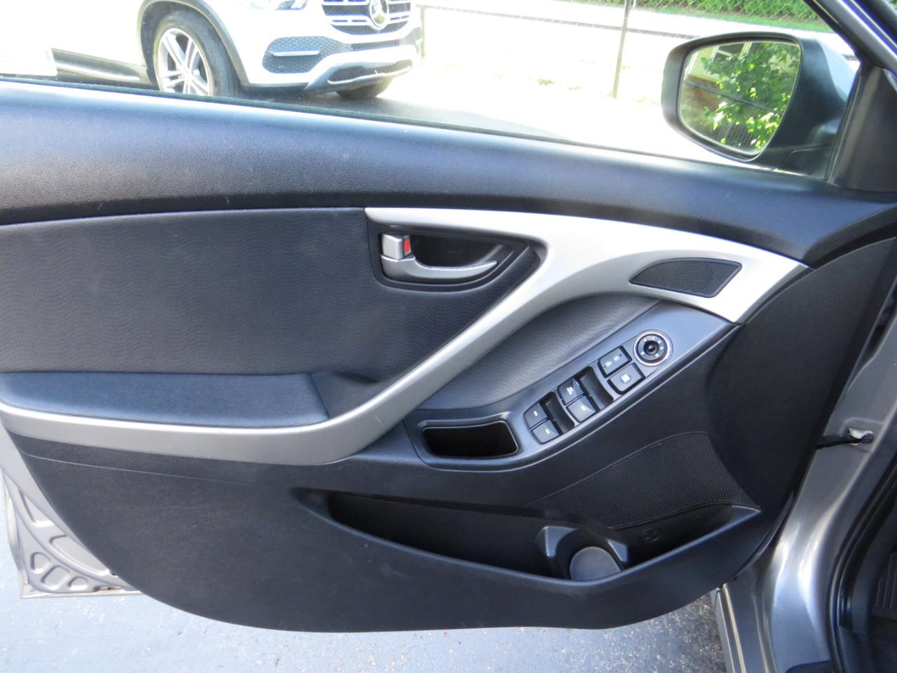 Hyundai Elantra 4dr Sdn Auto Limited (Alabama Plant) 2013