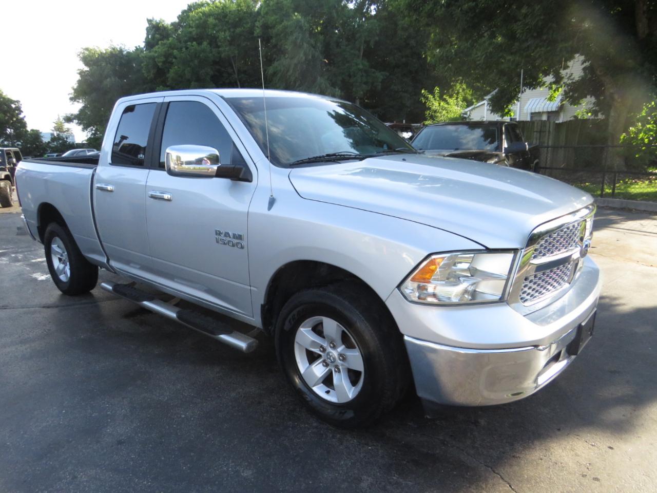RAM 1500 4WD Quad Cab 140.5" SLT 2013