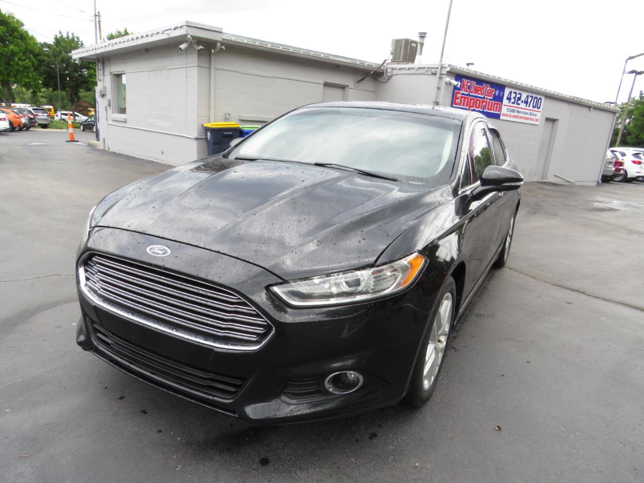 Ford Fusion 4dr Sdn SE FWD 2015