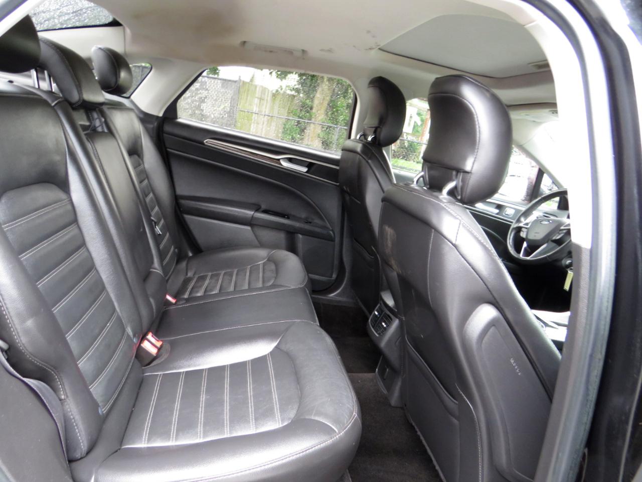 Ford Fusion 4dr Sdn SE FWD 2015