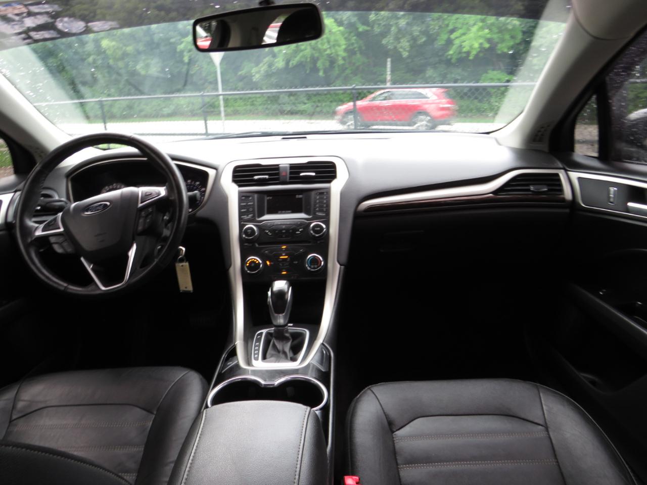 Ford Fusion 4dr Sdn SE FWD 2015