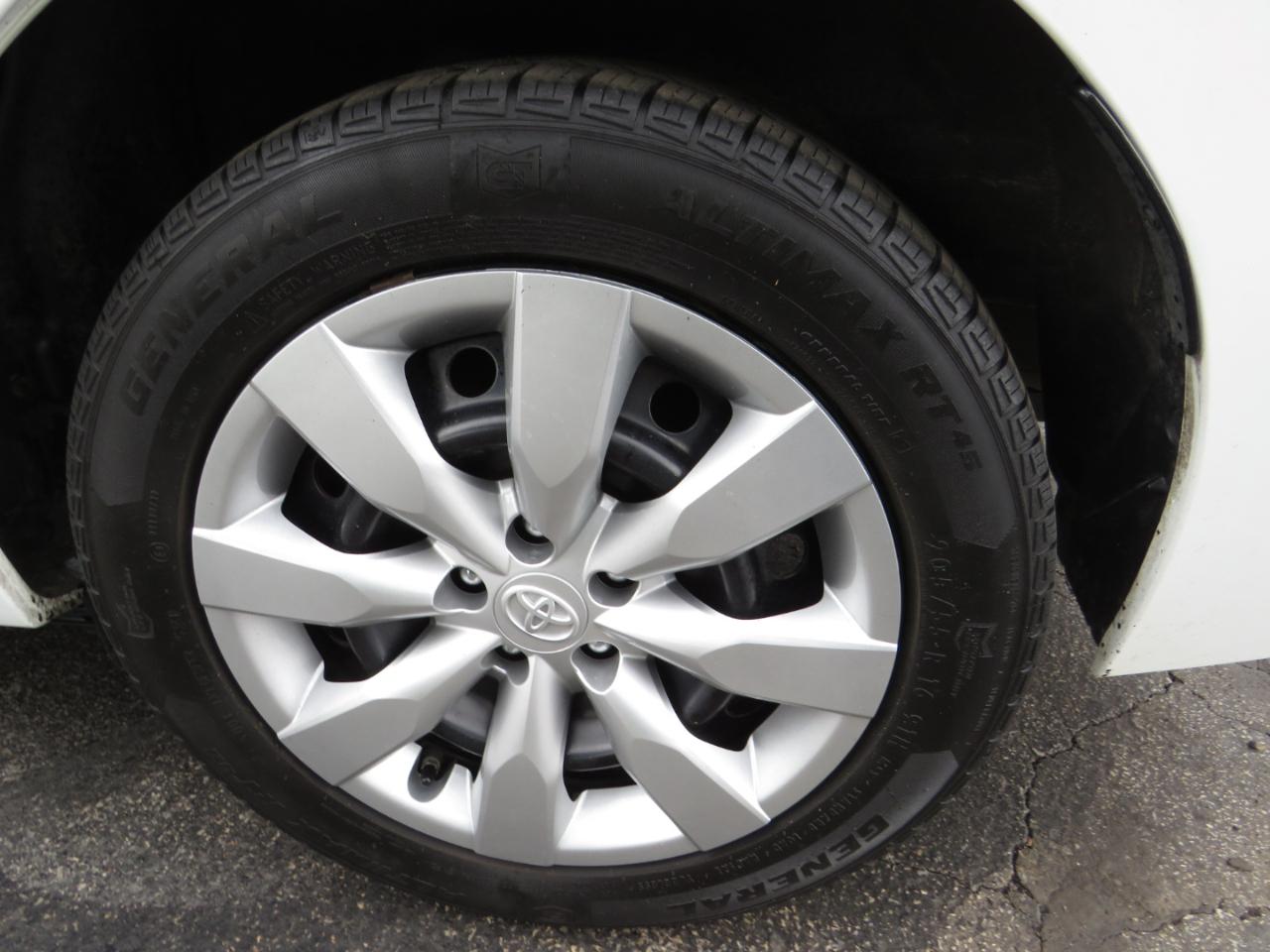 Toyota Corolla 4dr Sdn CVT S w/Special Edition Pkg (Natl) 2016