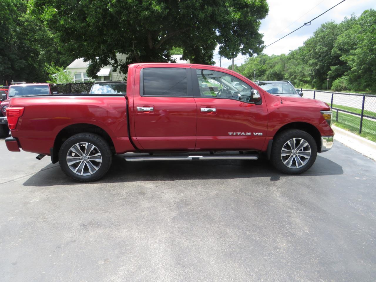 Nissan Titan 4x4 Crew Cab SL 2019
