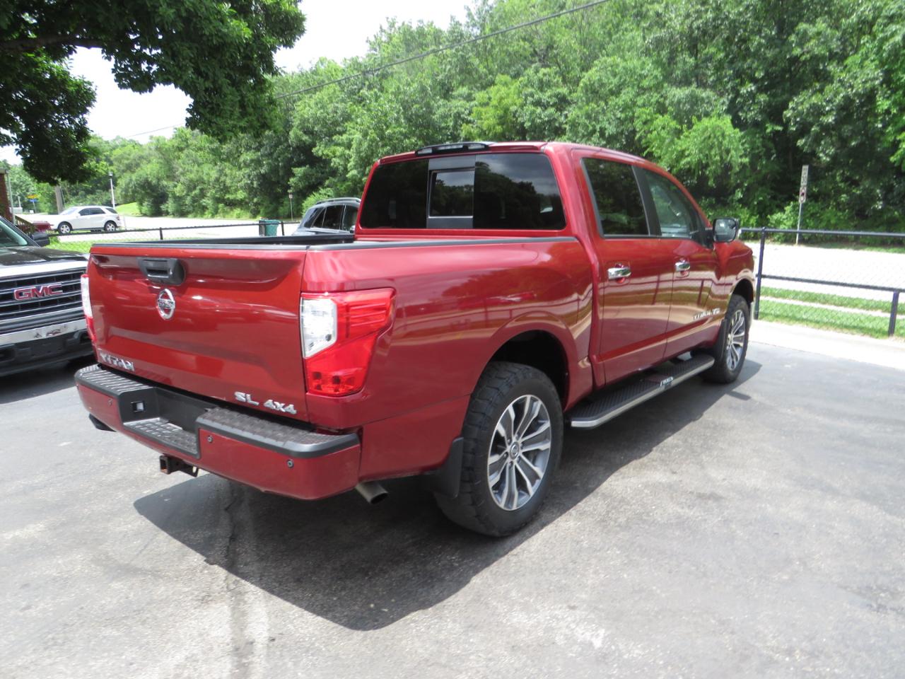 Nissan Titan 4x4 Crew Cab SL 2019