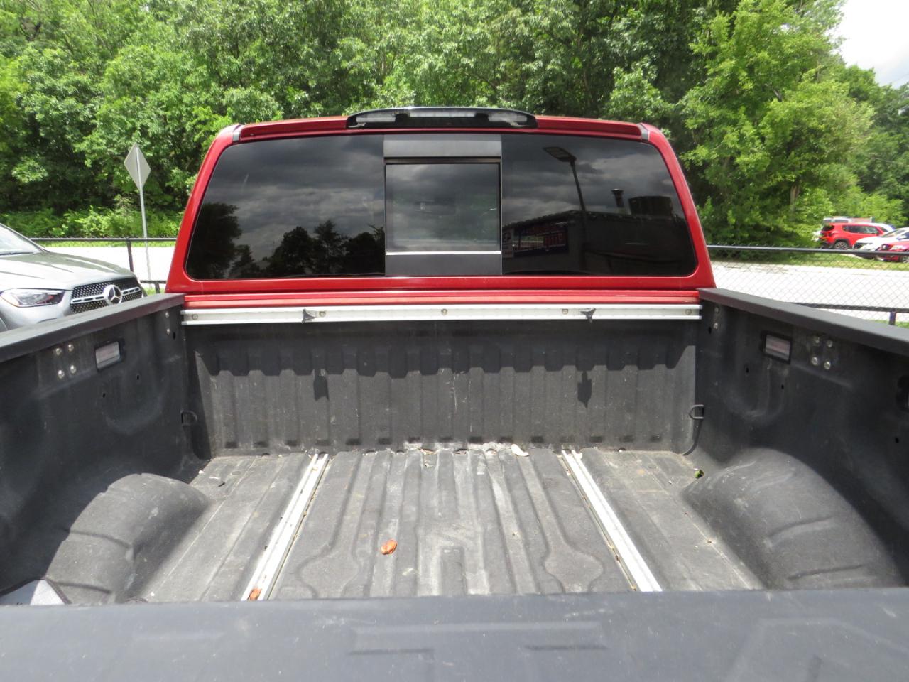 Nissan Titan 4x4 Crew Cab SL 2019