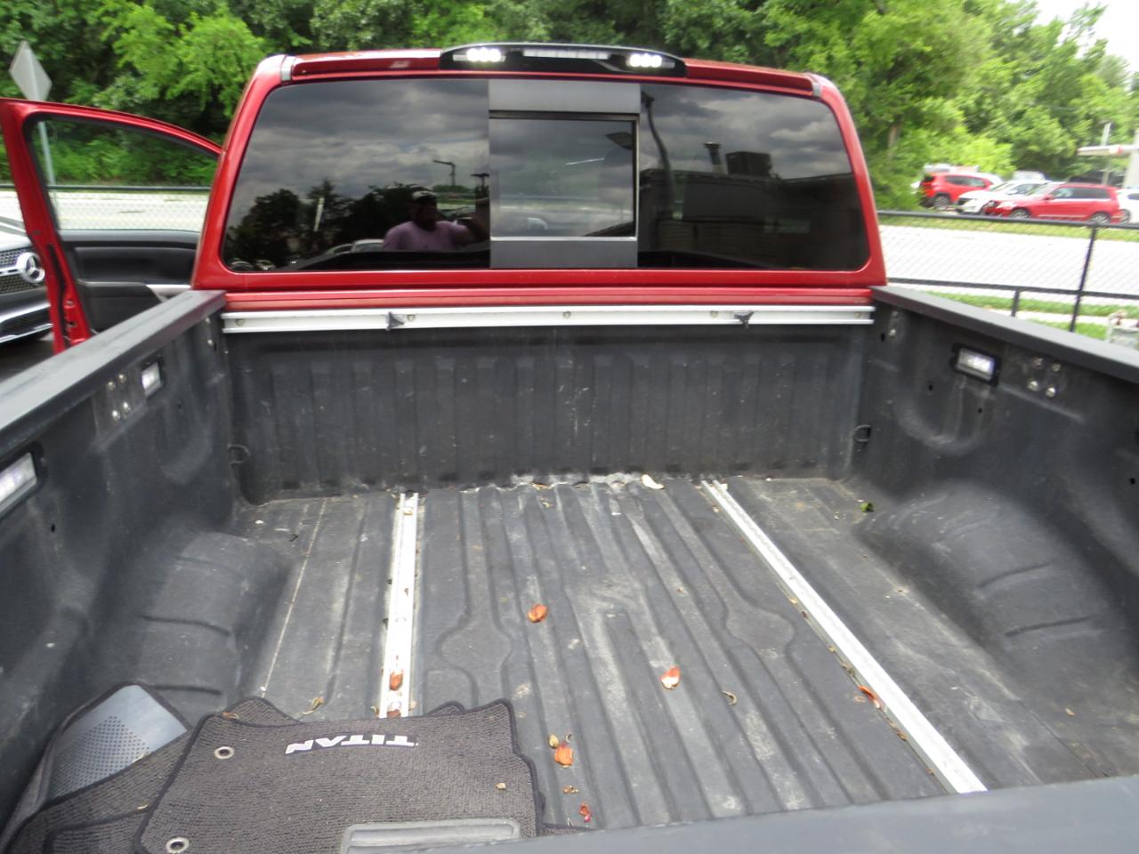 Nissan Titan 4x4 Crew Cab SL 2019