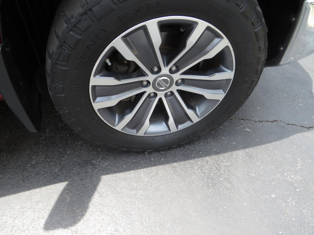 Nissan Titan 4x4 Crew Cab SL 2019