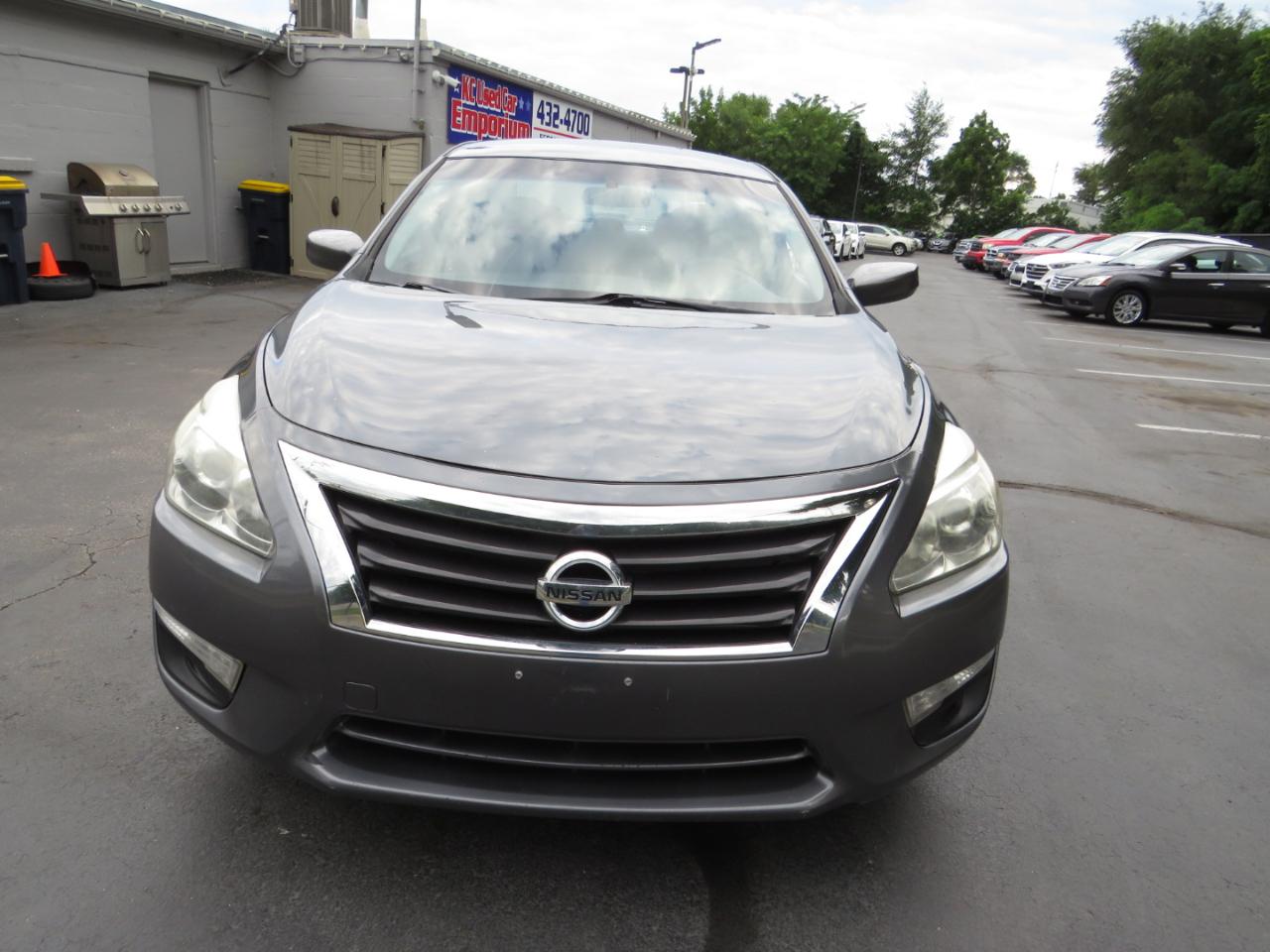 Nissan Altima 4dr Sdn I4 2.5 2014