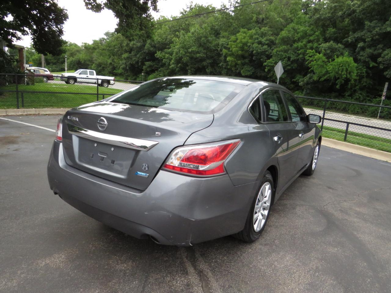Nissan Altima 4dr Sdn I4 2.5 2014