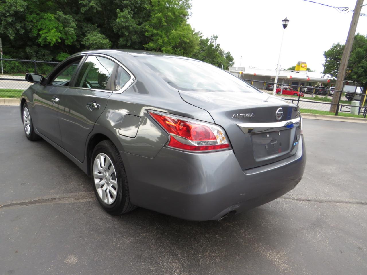 Nissan Altima 4dr Sdn I4 2.5 2014