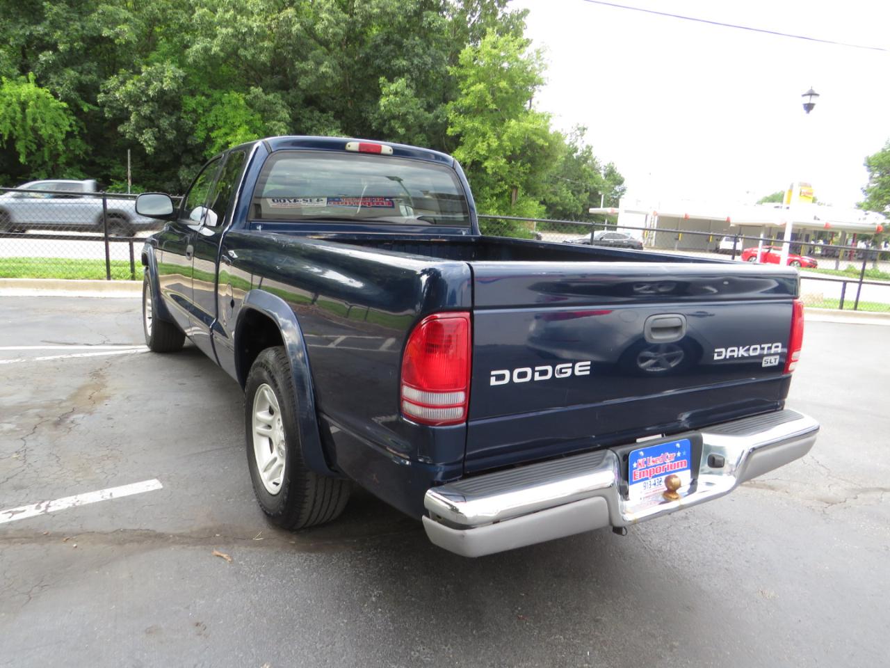 Dodge Dakota 2dr Club Cab 131" WB SLT 2004
