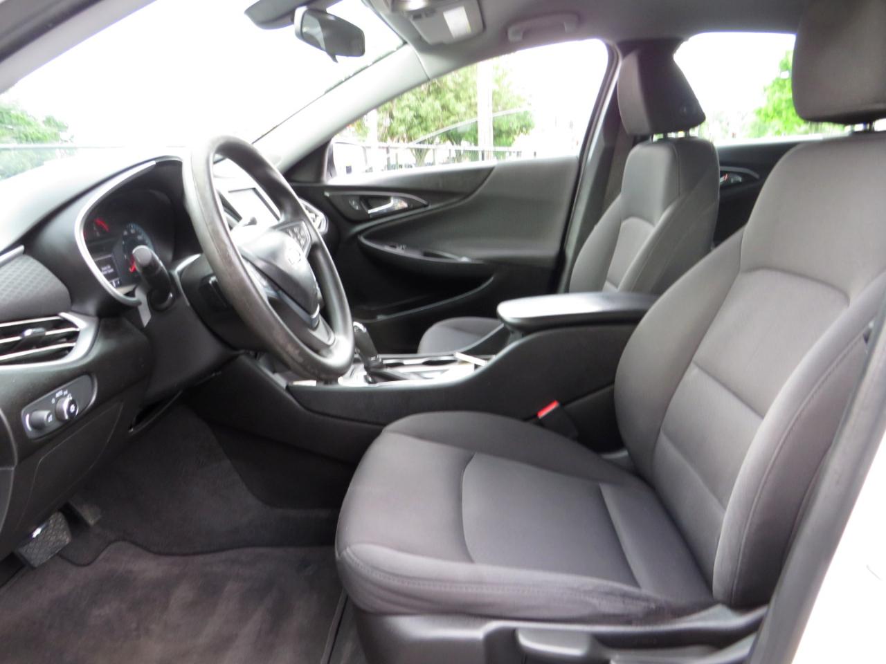 Chevrolet Malibu 4dr Sdn LS w/1LS 2018