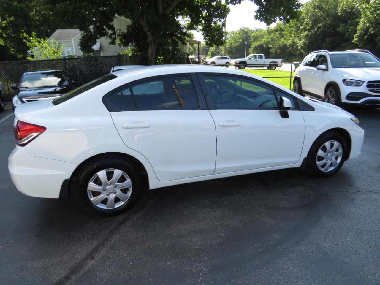 Honda Civic Sdn 4dr Auto LX 2013