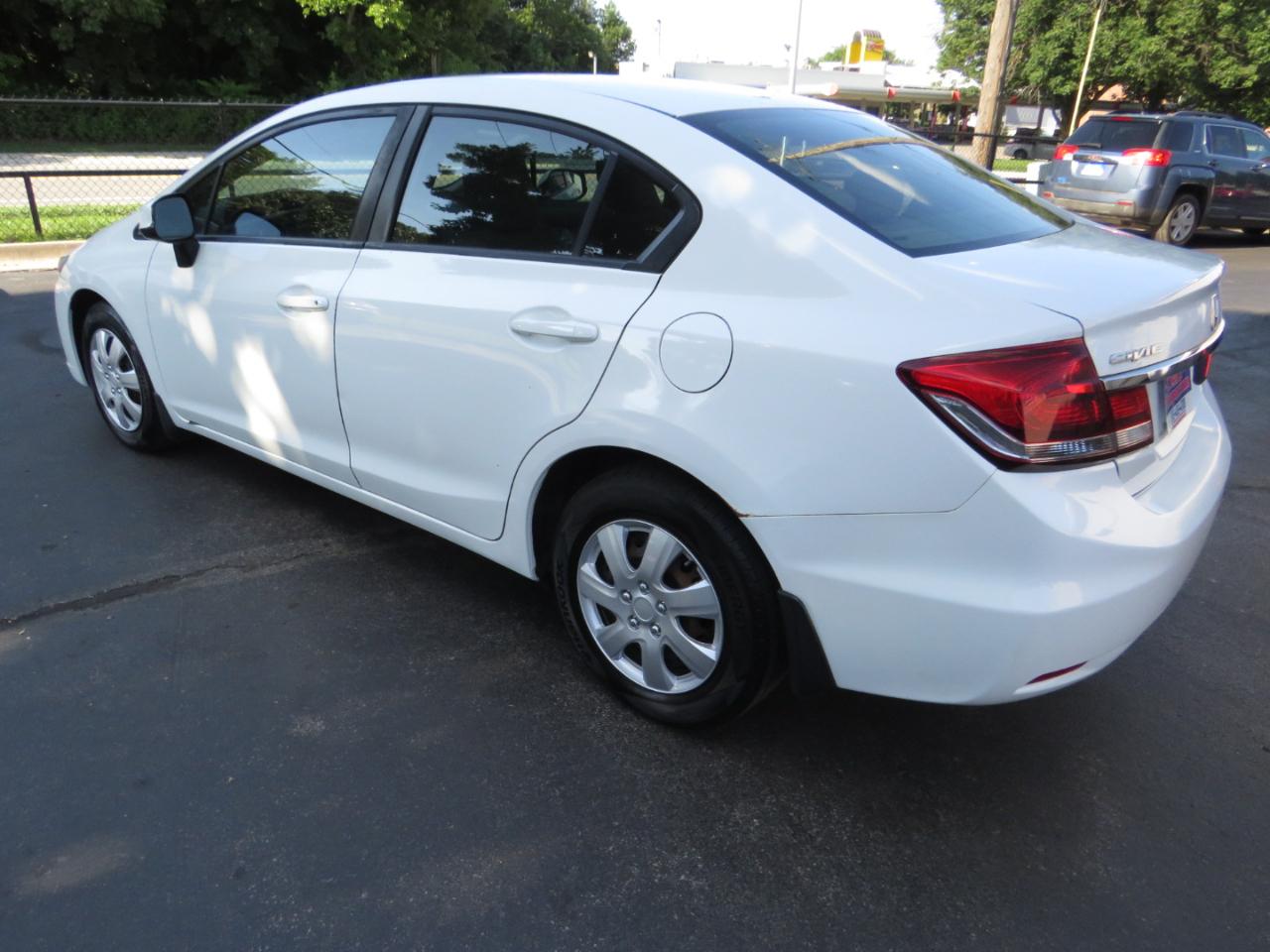 Honda Civic Sdn 4dr Auto LX 2013