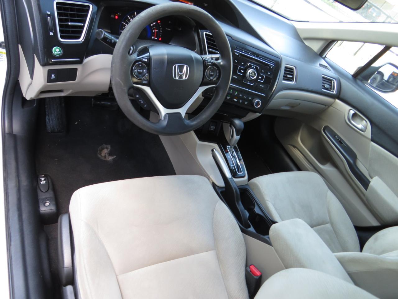 Honda Civic Sdn 4dr Auto LX 2013