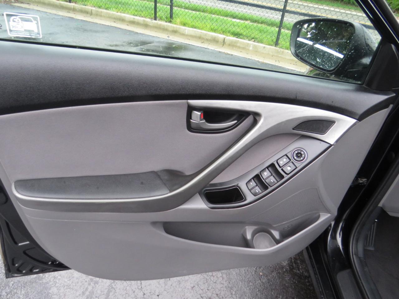 Hyundai Elantra 4dr Sdn Auto SE (Alabama Plant) 2015