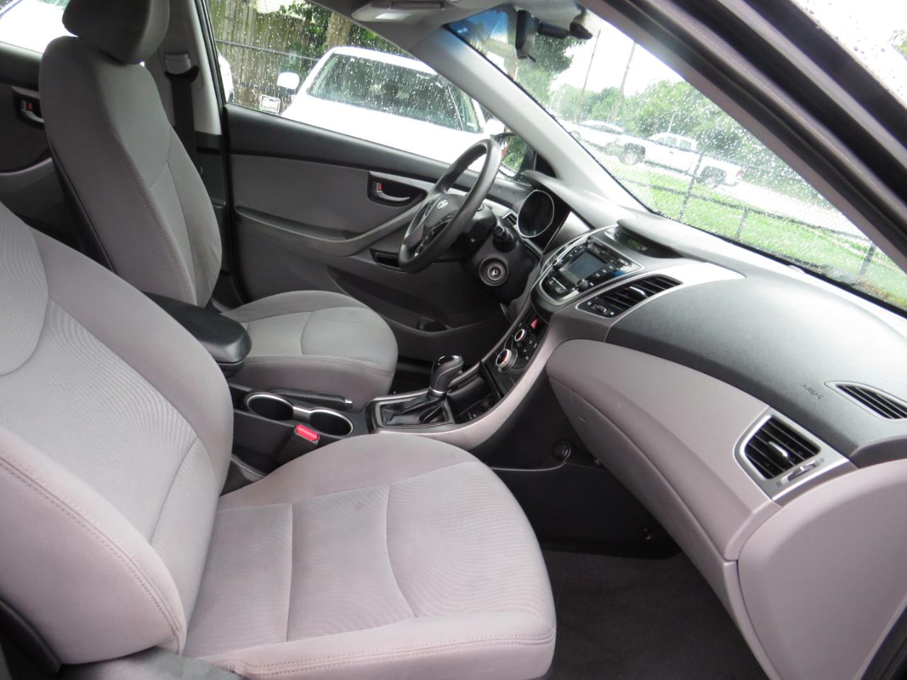 Hyundai Elantra 4dr Sdn Auto SE (Alabama Plant) 2015