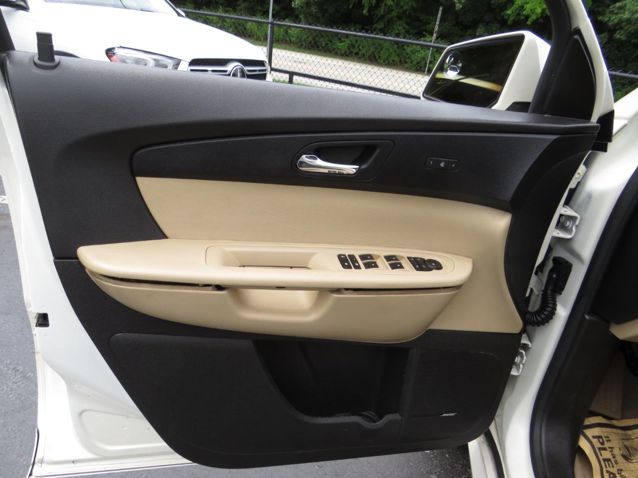 GMC Acadia AWD 4dr Denali 2012