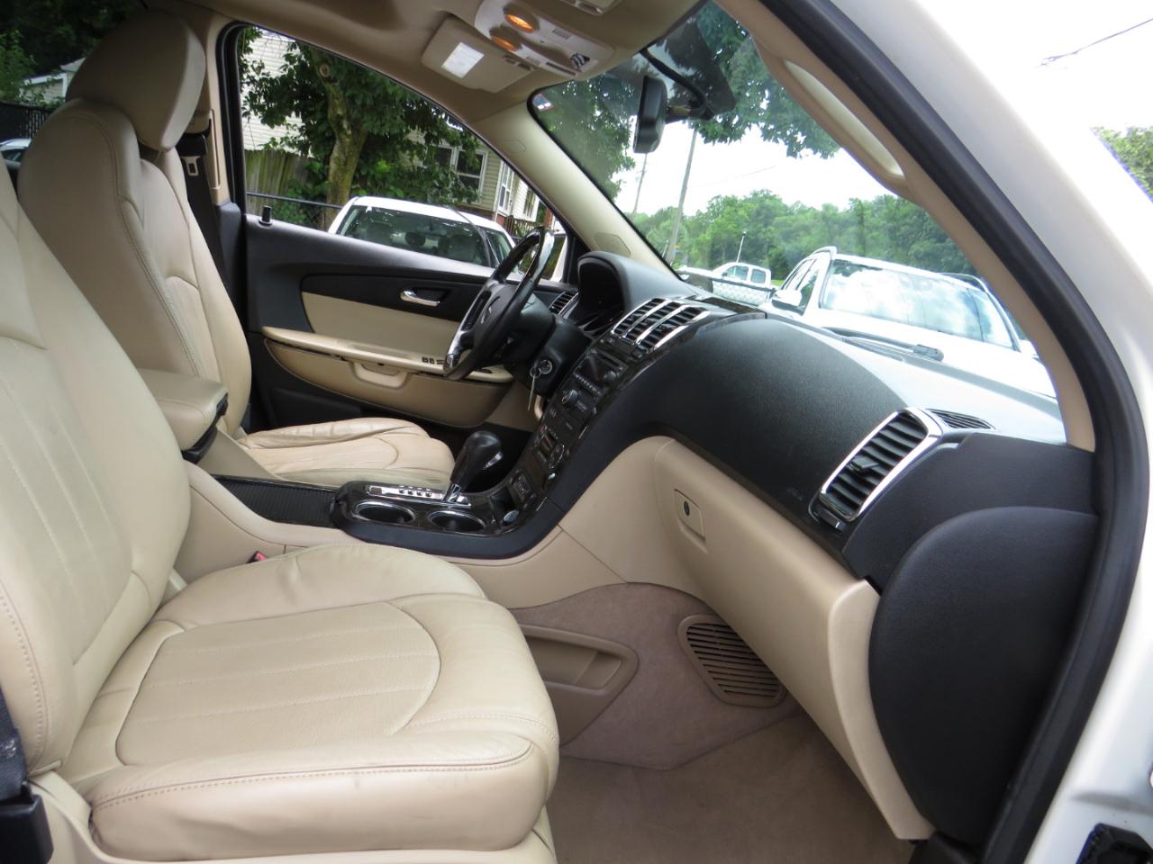 GMC Acadia AWD 4dr Denali 2012