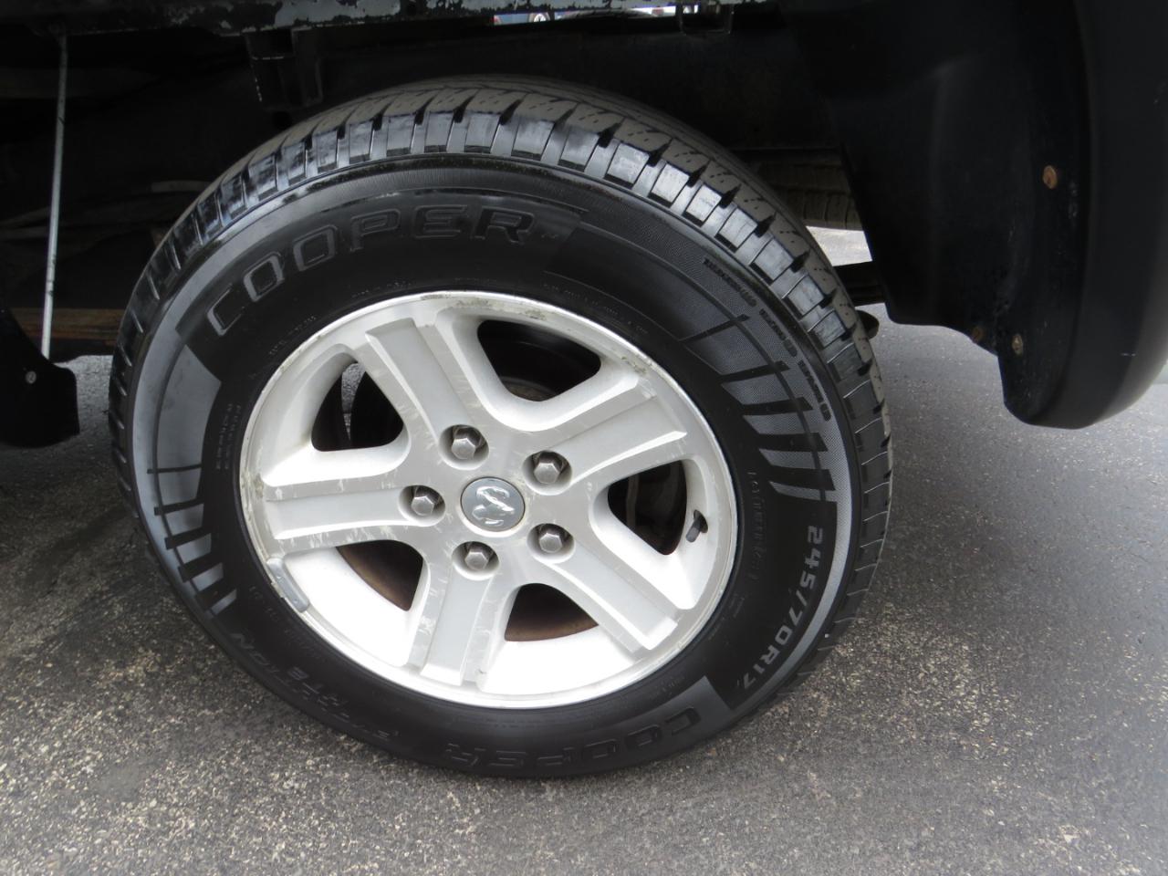 Dodge Ram 1500 2WD Quad Cab 140.5" SLT 2007