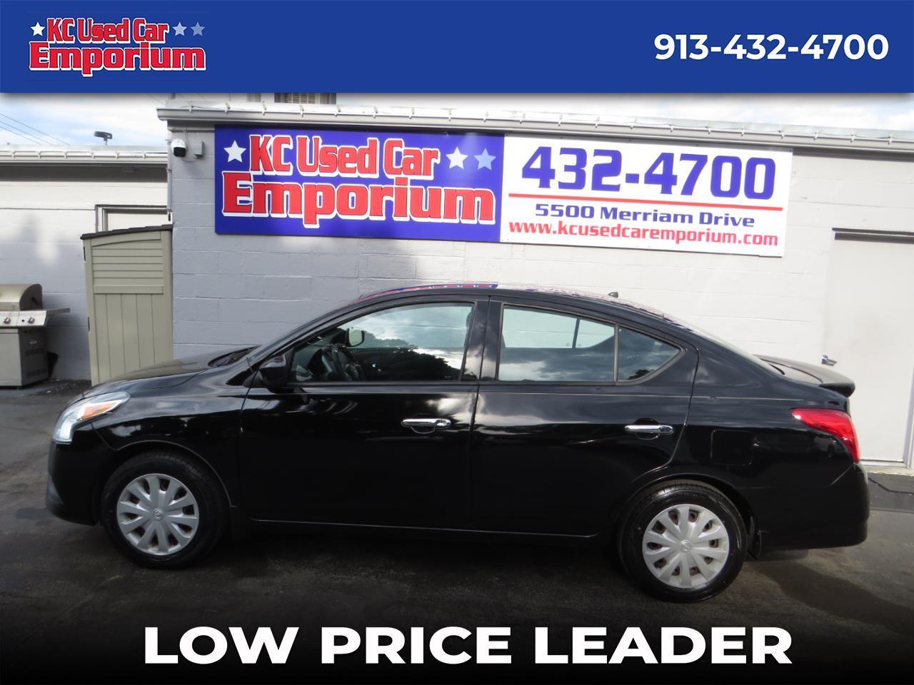 Nissan Versa Sedan SV CVT 2017