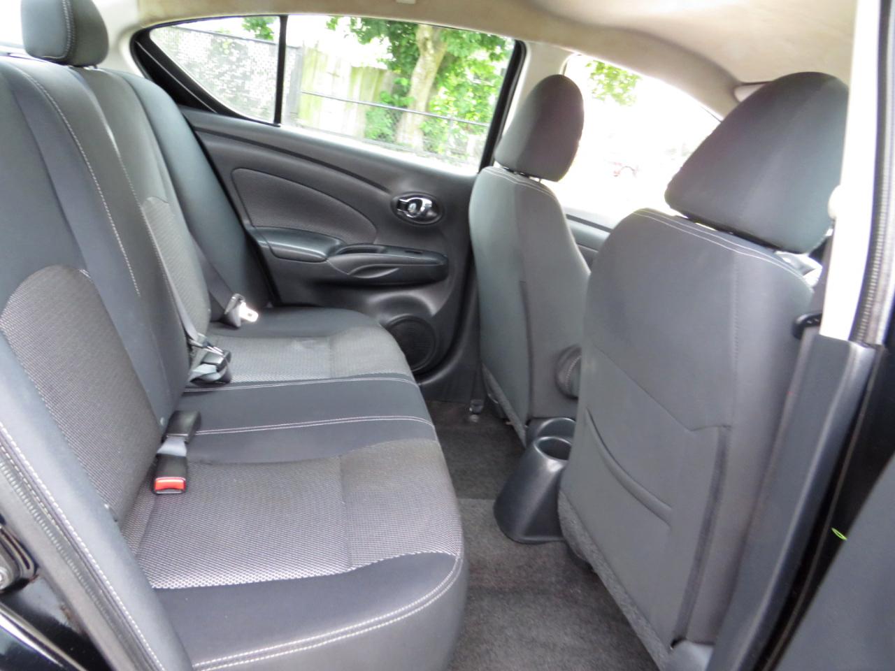 Nissan Versa Sedan SV CVT 2017