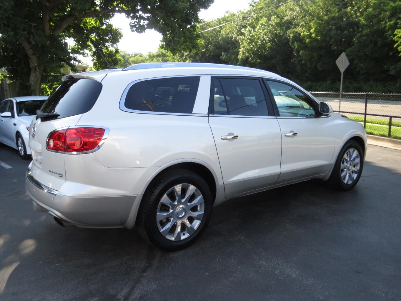 Buick Enclave AWD 4dr Premium 2012