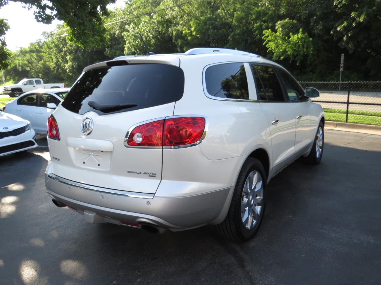 Buick Enclave AWD 4dr Premium 2012