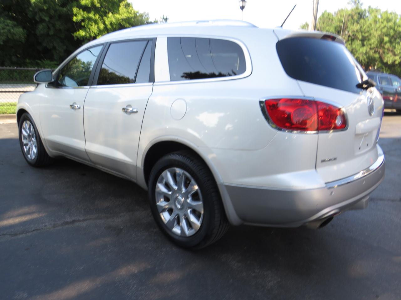 Buick Enclave AWD 4dr Premium 2012