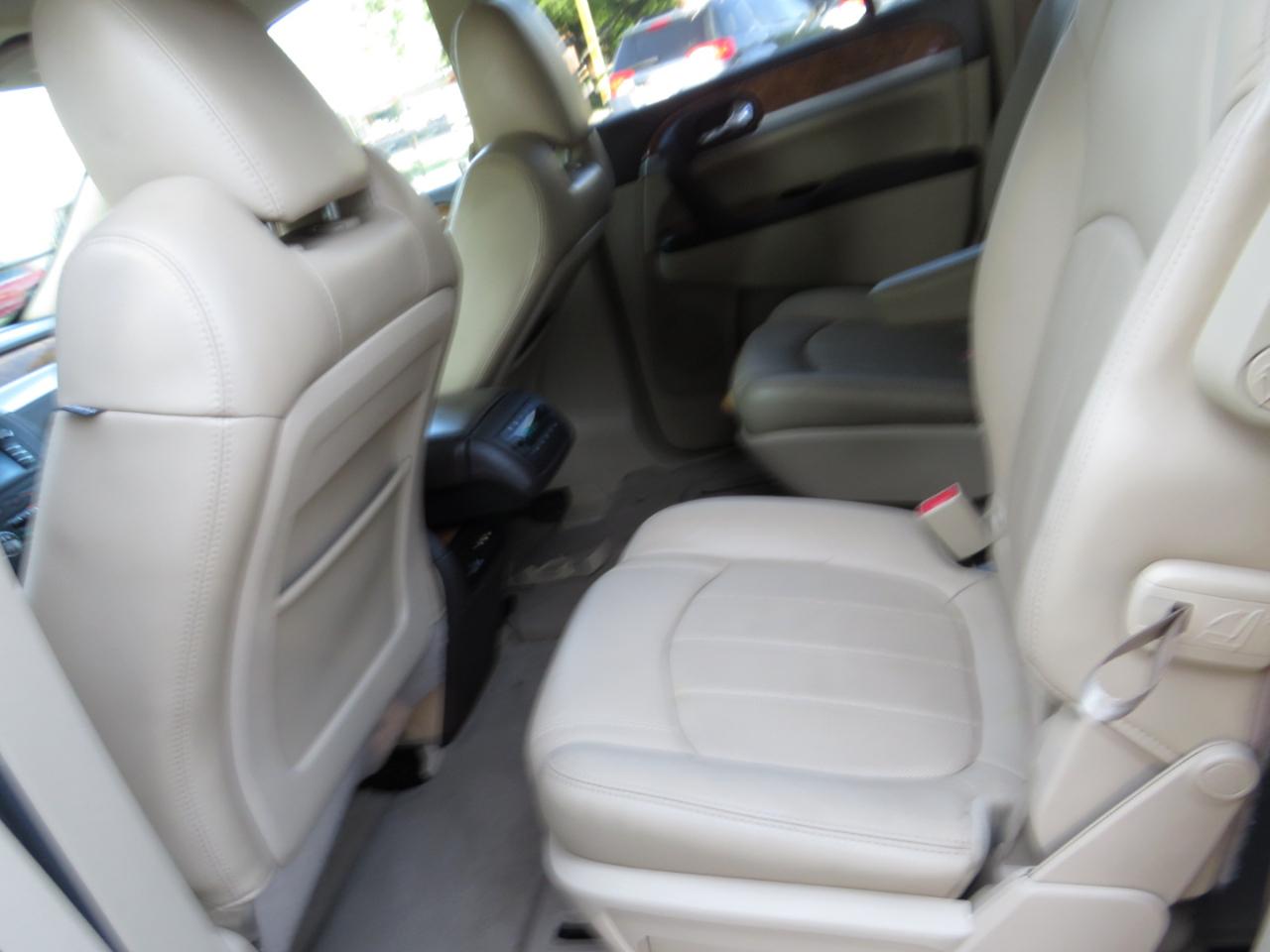Buick Enclave AWD 4dr Premium 2012
