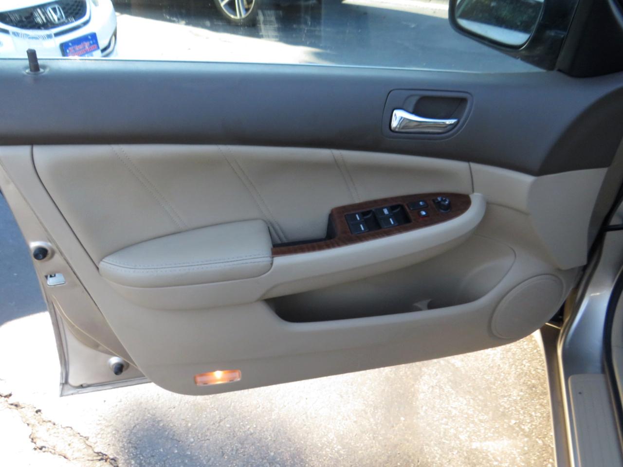 Honda Accord Sdn EX-L AT 2006
