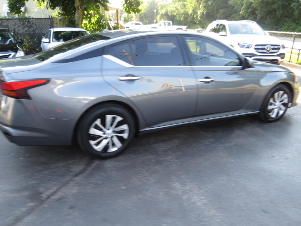 Nissan Altima 2.5 S Sedan 2019