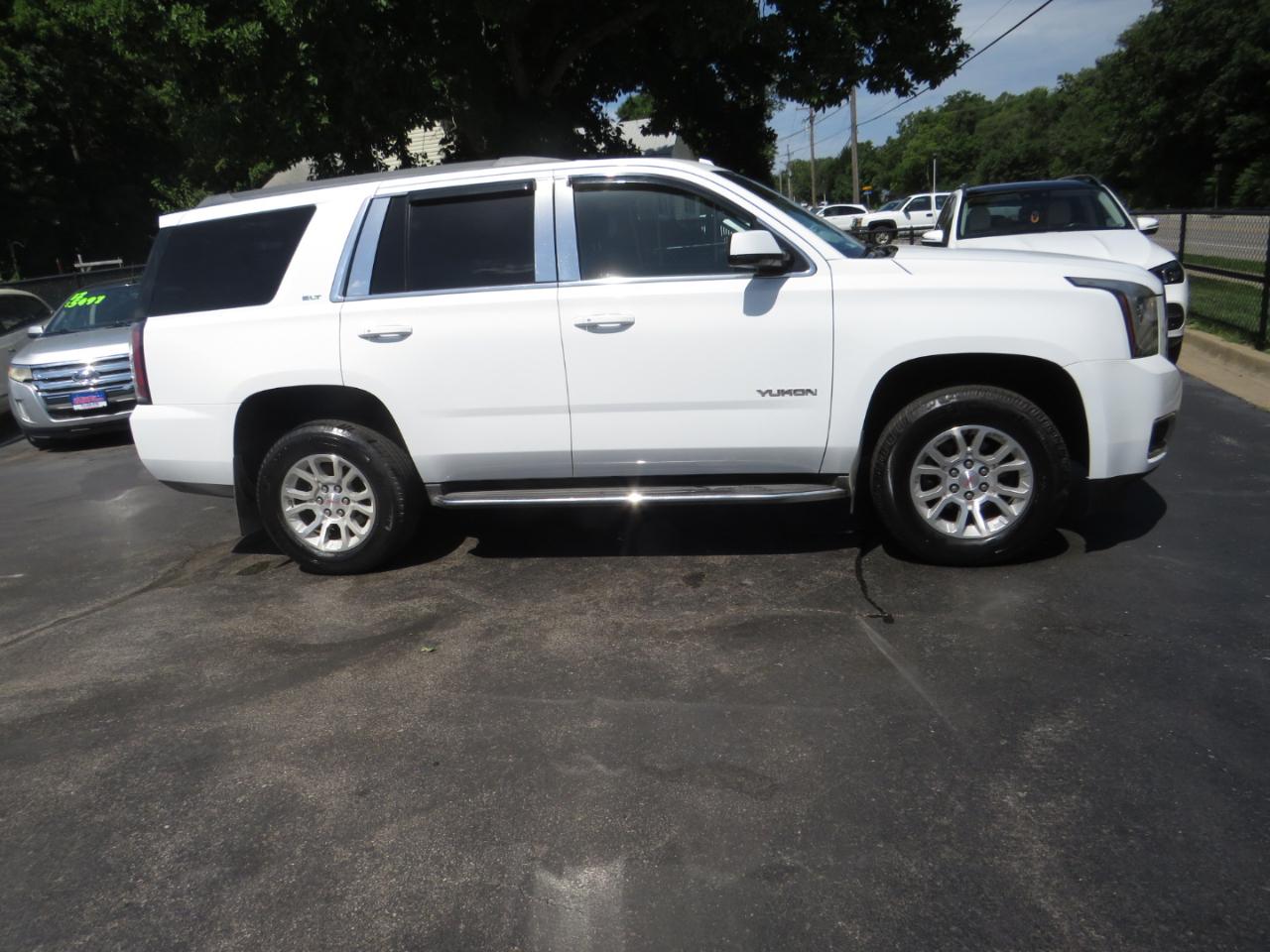 GMC Yukon 4WD 4dr SLT 2017